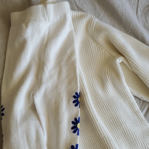 Girls Gymboree sweater and tights 3t - Picture 14 of 15